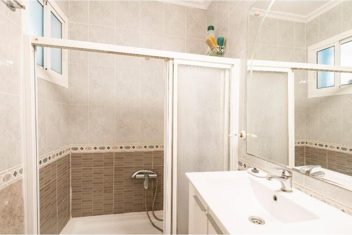Habitaciones Privadas Con Cama Doble En Sevilla Exterior photo